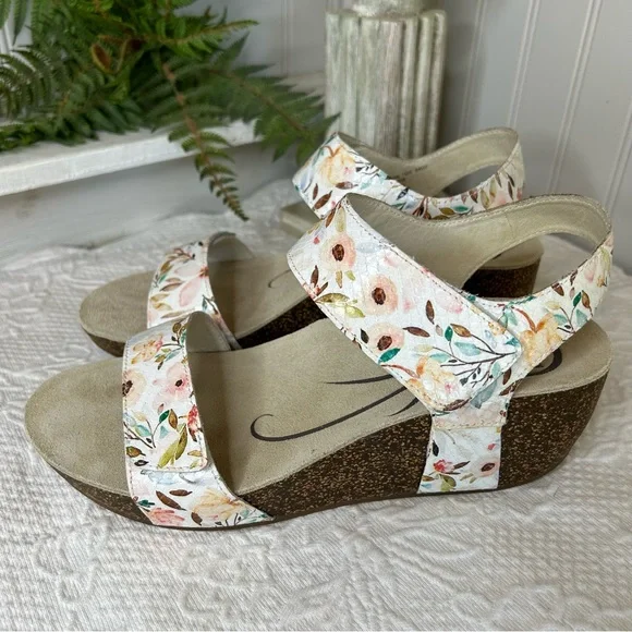 Abeo wedge on sale sandals